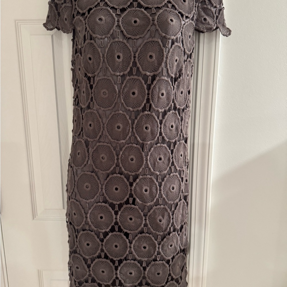 Suzi Chin sz 6 Gray Lace Dress